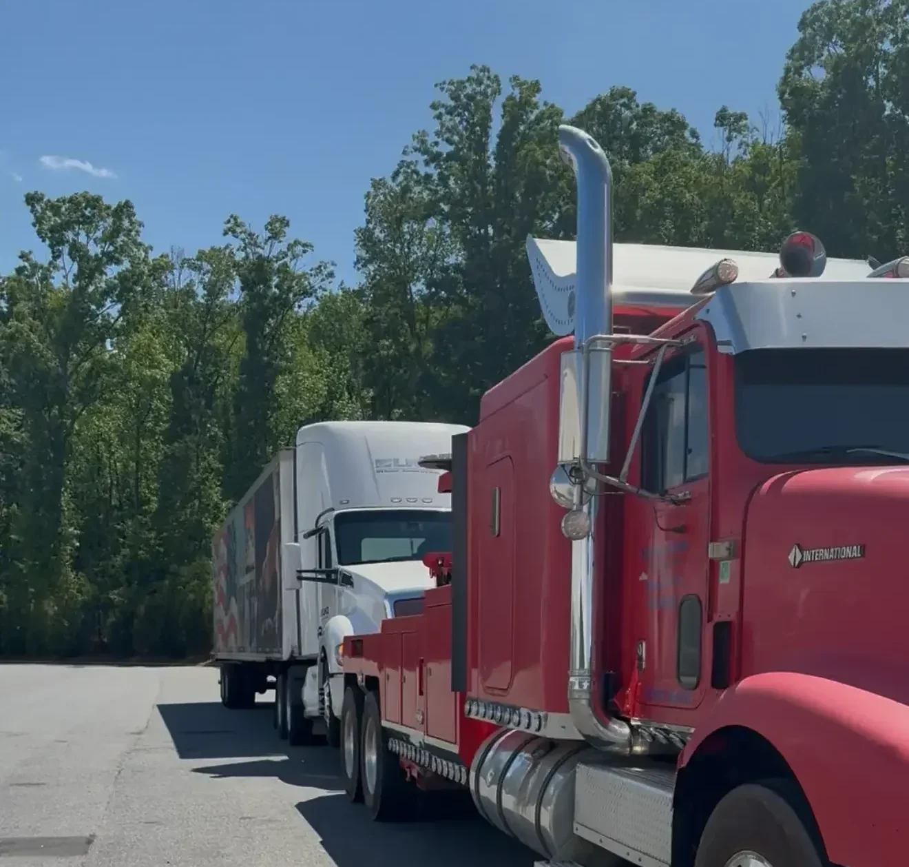 emergency towing service