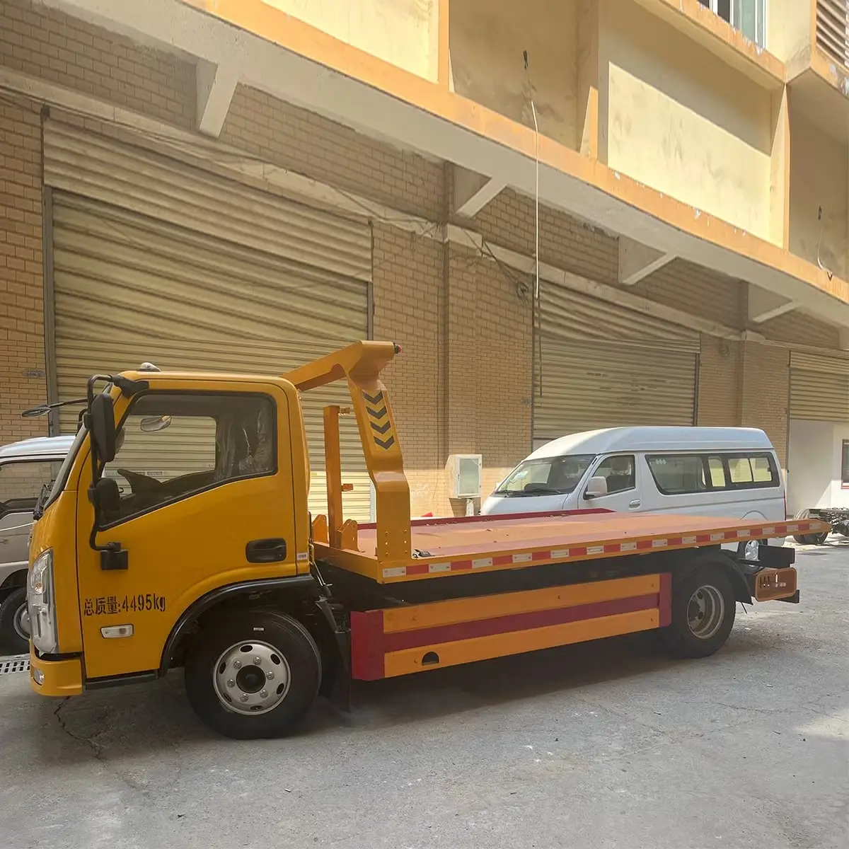 Tri-Ring-4X2-Light-Flatbed-Wrecker-Road-Rescue-Vehicle-Trailer (1)